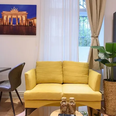 Luxurious, Spacious *