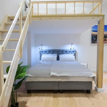 Luxurious, Spacious Berlin