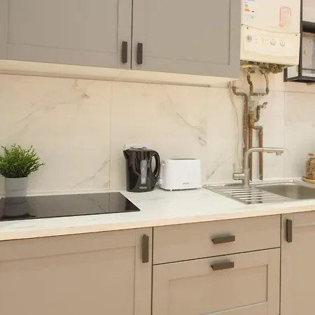 Grosszuegiges Apartment Naehe Hauptbahnhof Fuer 4 Gaeste